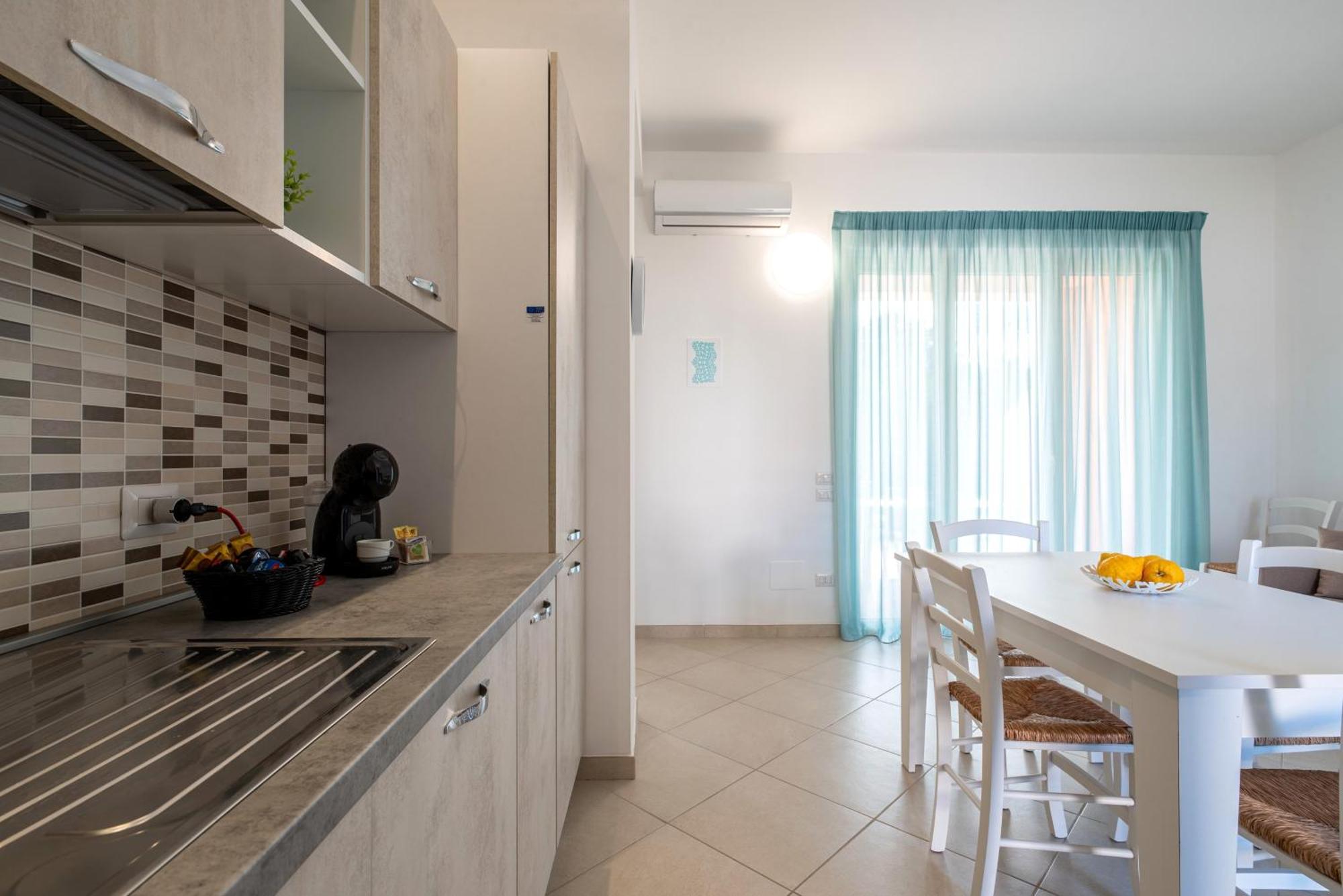 Icaro Residence Apartments With A Beautiful Pool SantʼAgata di Militello Exterior foto