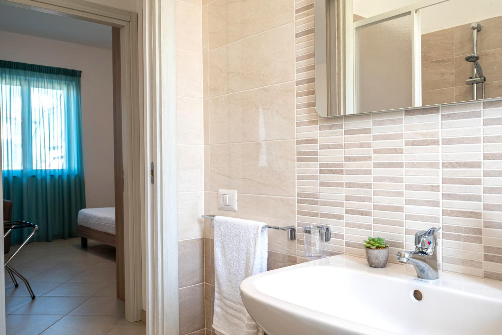Icaro Residence Apartments With A Beautiful Pool SantʼAgata di Militello Exterior foto